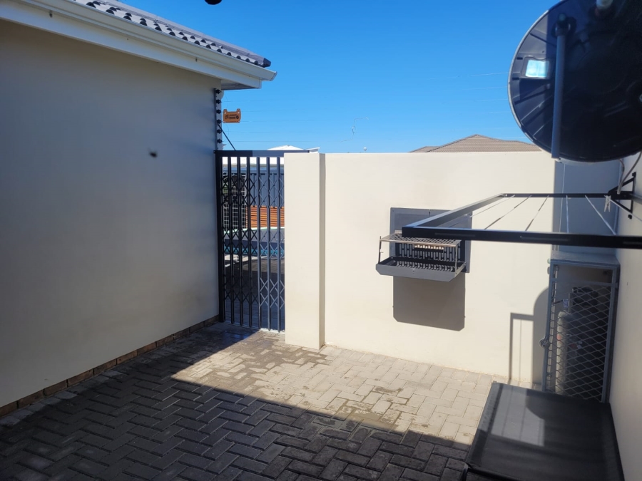 To Let 3 Bedroom Property for Rent in Fountains Estate Eastern Cape